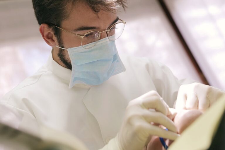 Discover Essential Criteria for Choosing the Right Medicaid-Approved Periodontist